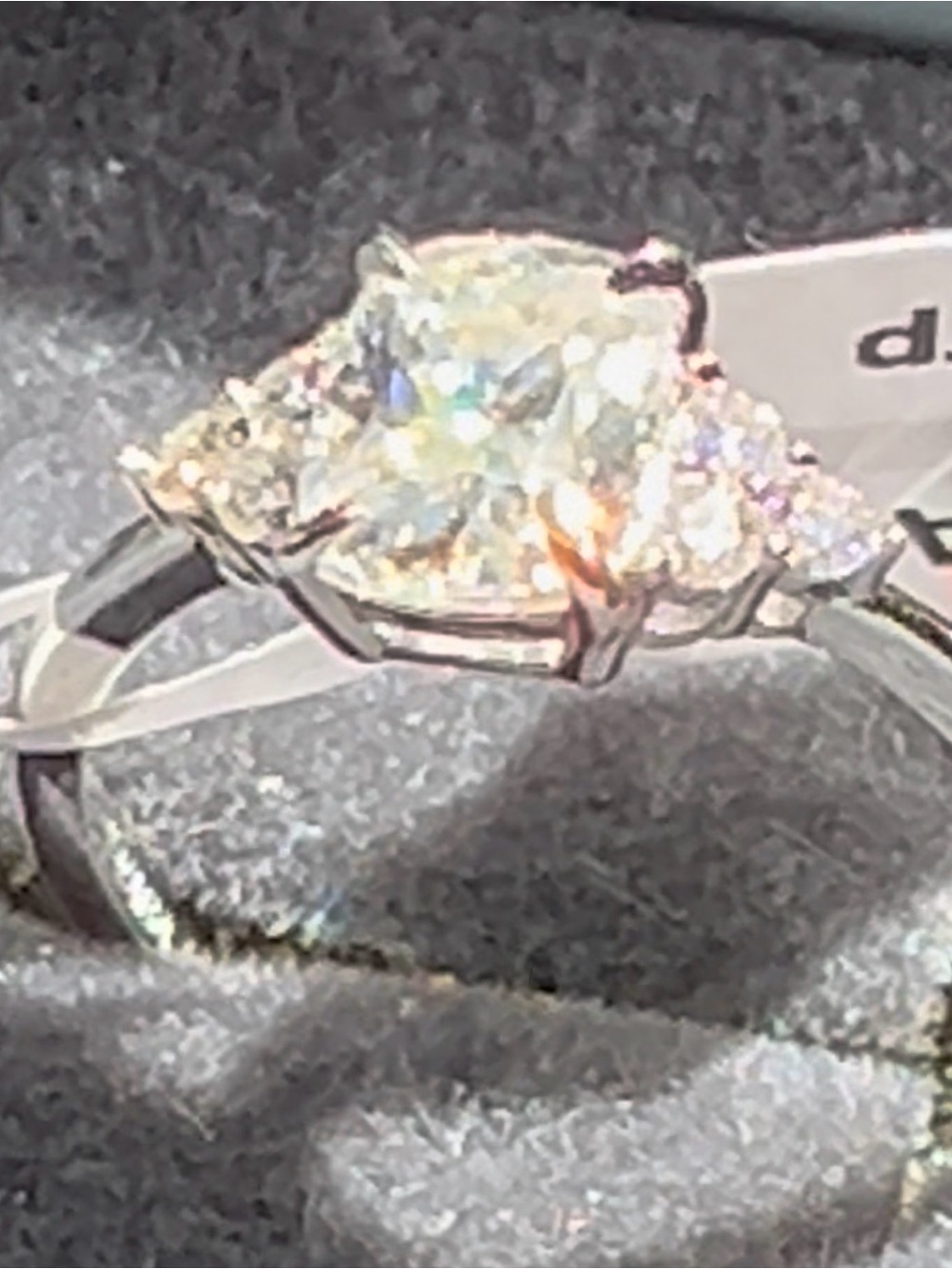 Moisannite Sterling Silver 1.68 CTW Ring MSRP $487 Size 8.SILVARO